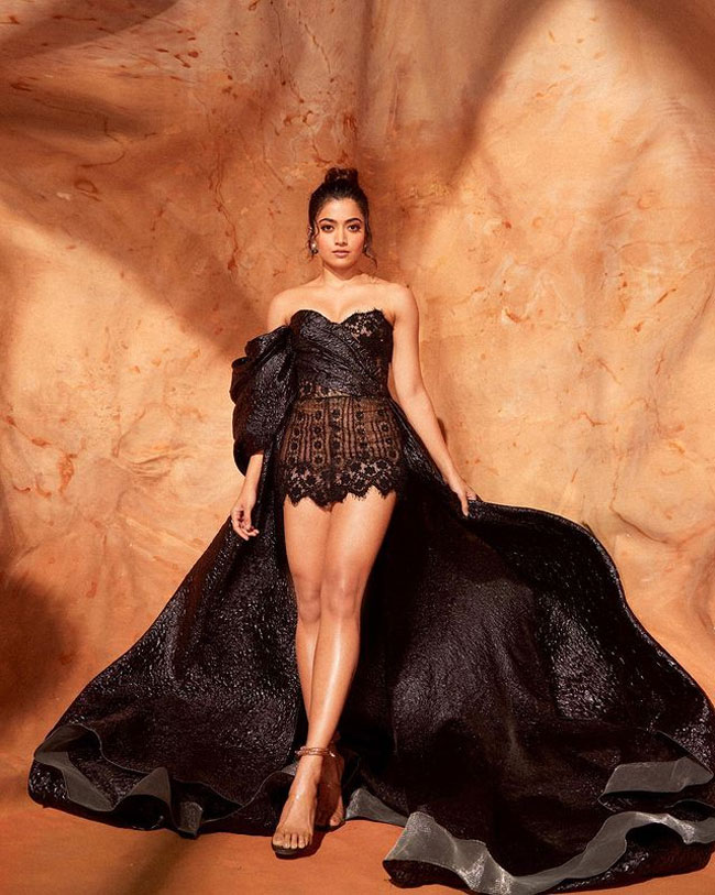 Rashmika Sets The Stage On Fire At ZEE Awards